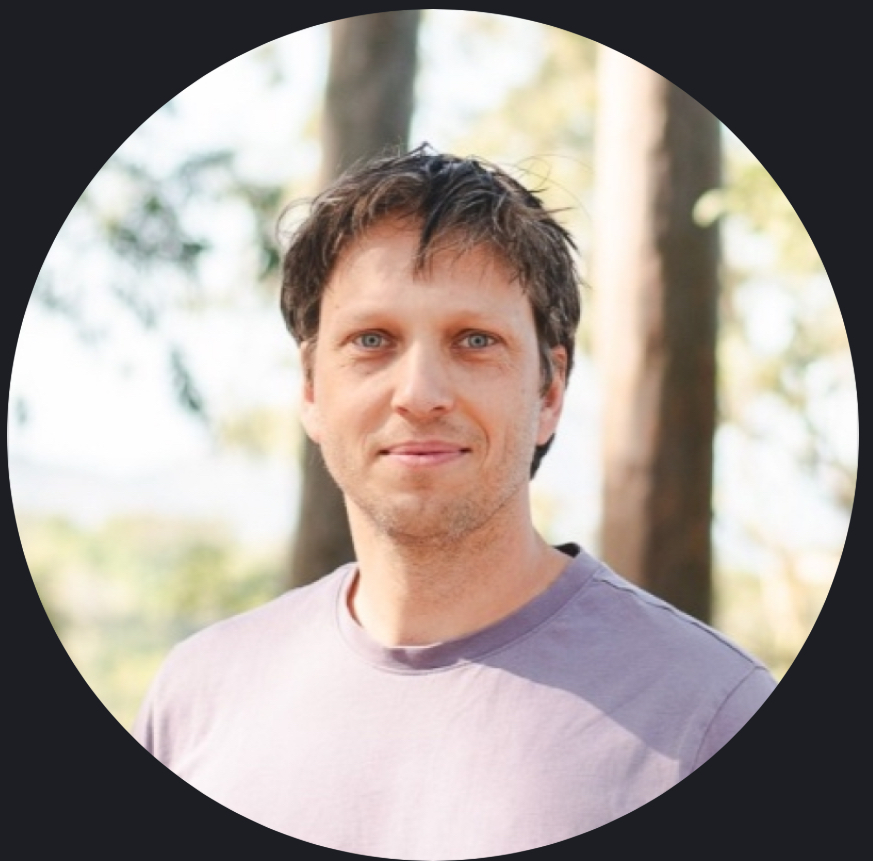 Profile photo Theo van den Broek