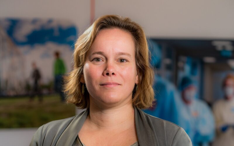 Portretfoto van Dr. Lennie Derde.