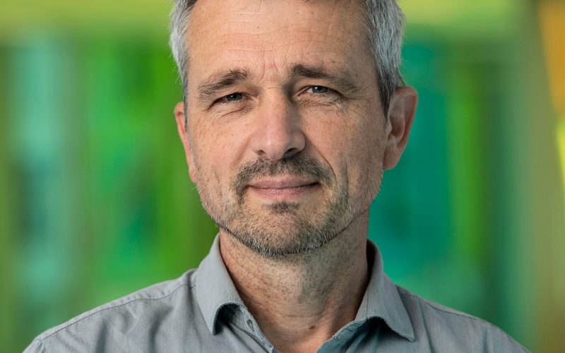 Portrait of Roland Kuiper