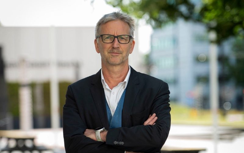 Portrait of Leendert Looijenga