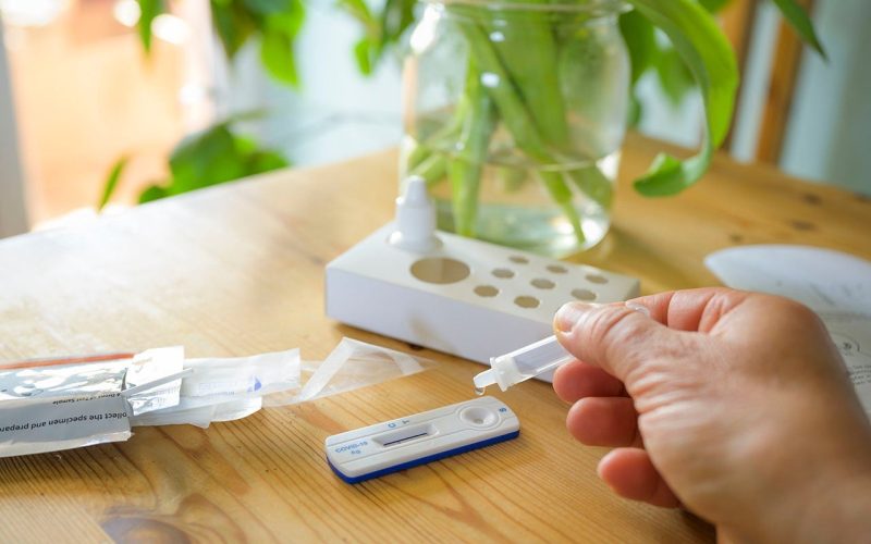 Picture of a corona self test