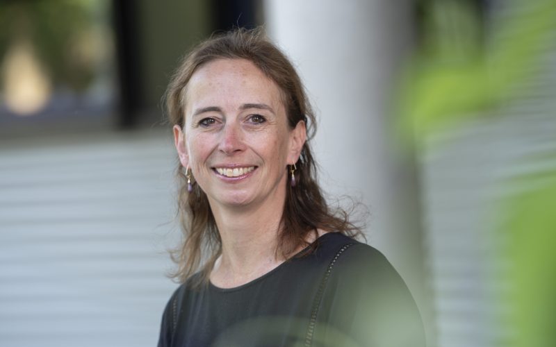 Portret Helen Leavis